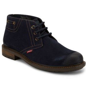 NWOT Levi’s Cambridge Suede Chukka Boot In Navy size 8